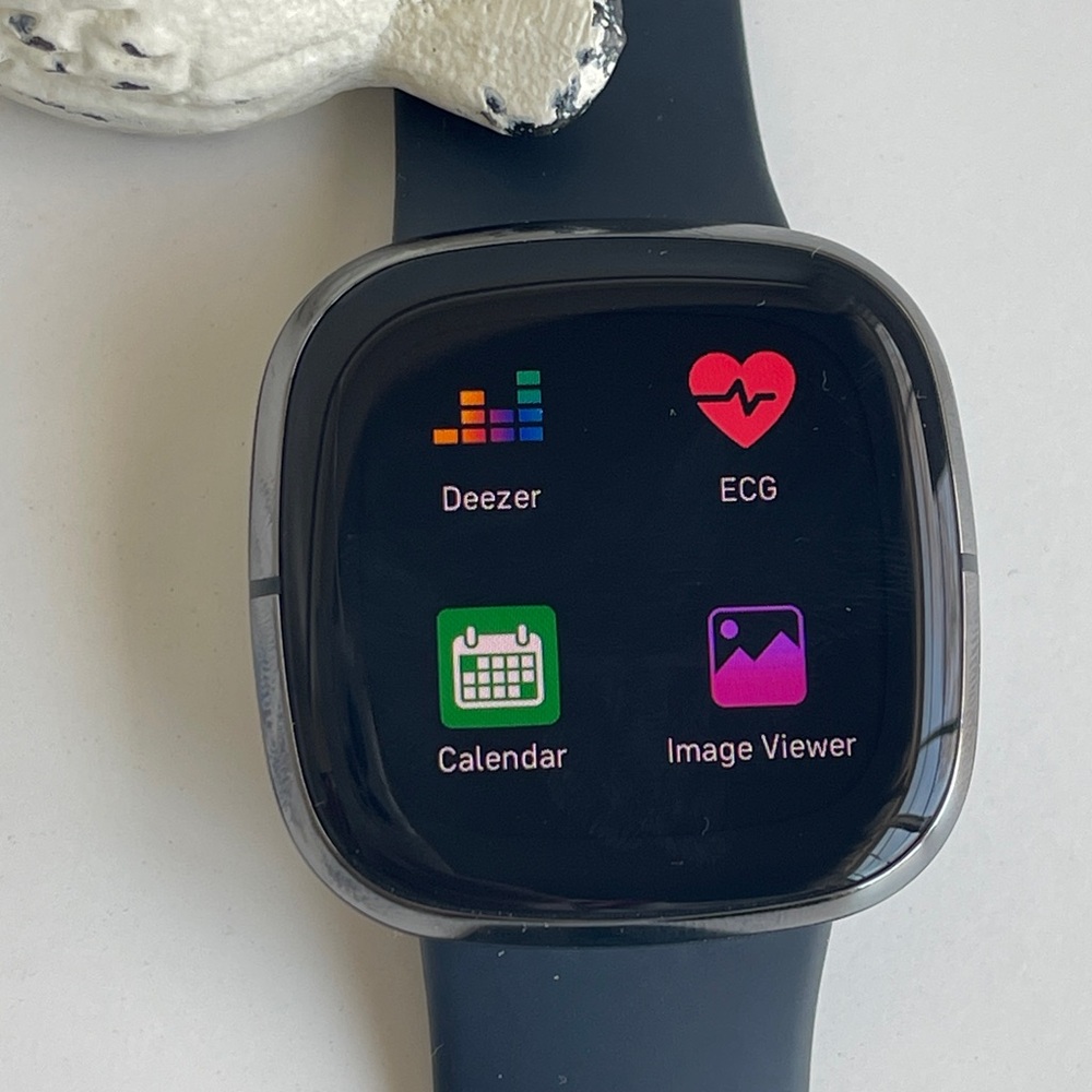 Fitbit Versa 3 Watch - Picture 7 of 14